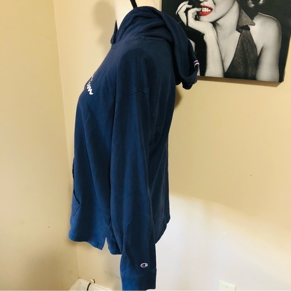 Champion Logo Lightweight Hoodie - Picture 5 of 8